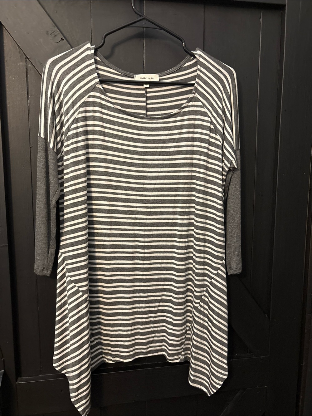 Striped Gray & White Raglan Tunic Top - Women’s Casual Tunic